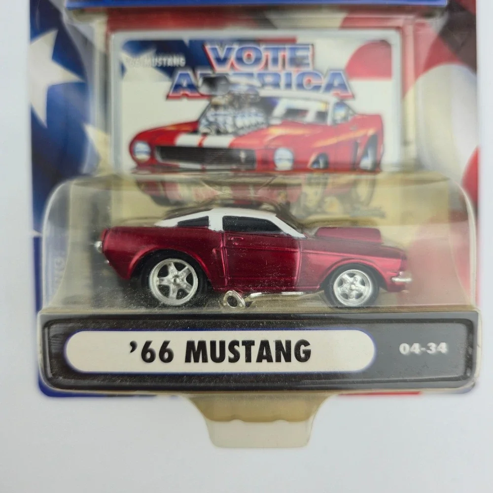 Muscle Machines 1966 Mustang Diecast Car 1:64 Red Vote America 04-34